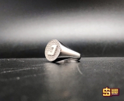Nhẫn Chữ Cái Mặt Tròn